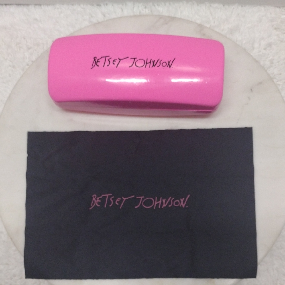Betsey Johnson Pink Eyewear Hard Case and Eye Cloth Only #399-47